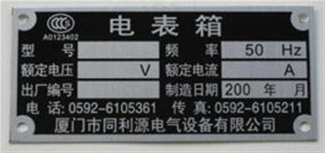 �~�X����